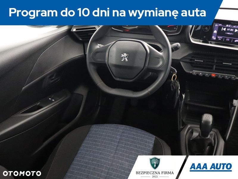 Peugeot 208 - 9