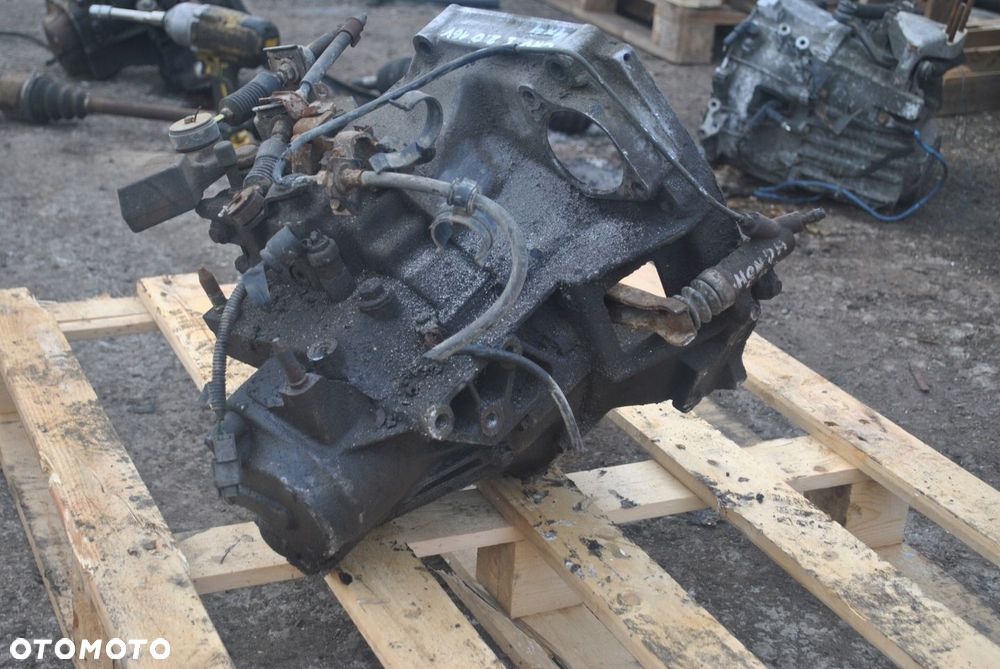 SKRZYNIA MANUALNA BIEGÓW HONDA CRV I 2.0B 4X4 - 3