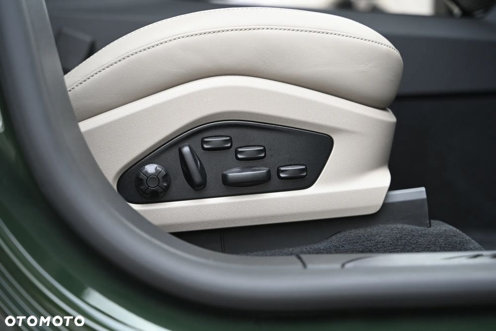 Porsche Macan Turbo 100kWh - 25