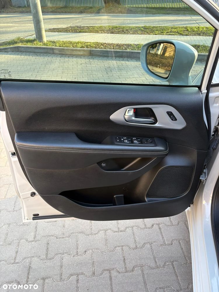 Chrysler Pacifica - 9