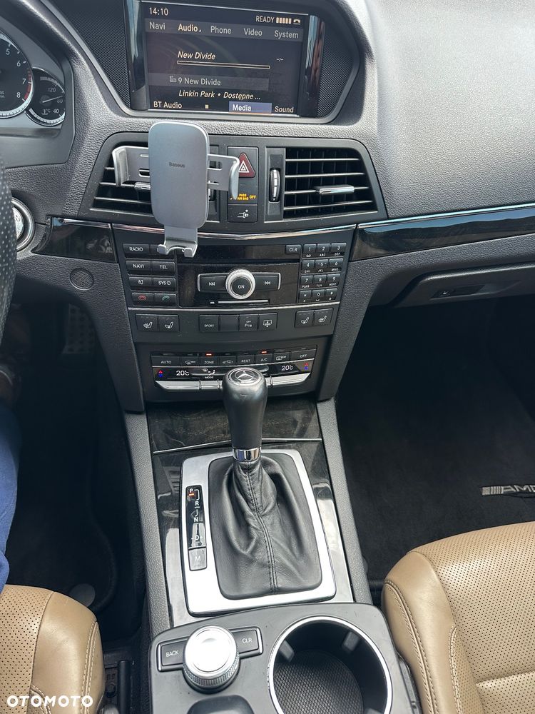 Mercedes-Benz Klasa E 500 - 16
