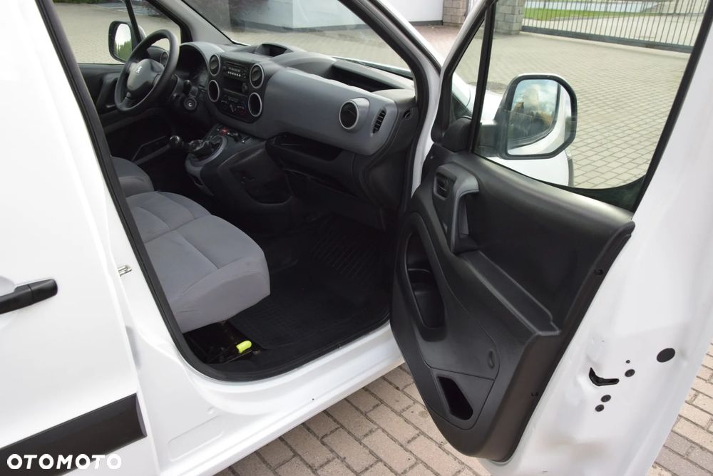 Peugeot PARTNER 1,6 HDI 90 KM 3-Osobowy - 8