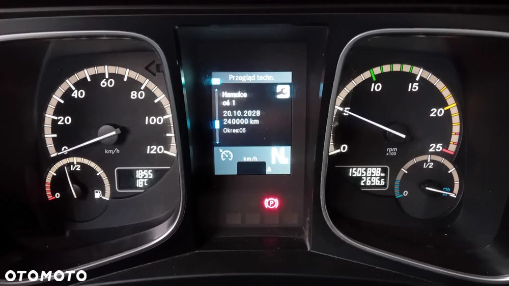 Mercedes-Benz ACTROS MP4 - 8