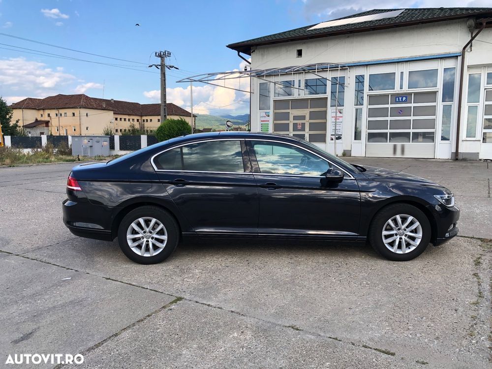 Volkswagen Passat 1.6 TDI DSG Comfortline - 2
