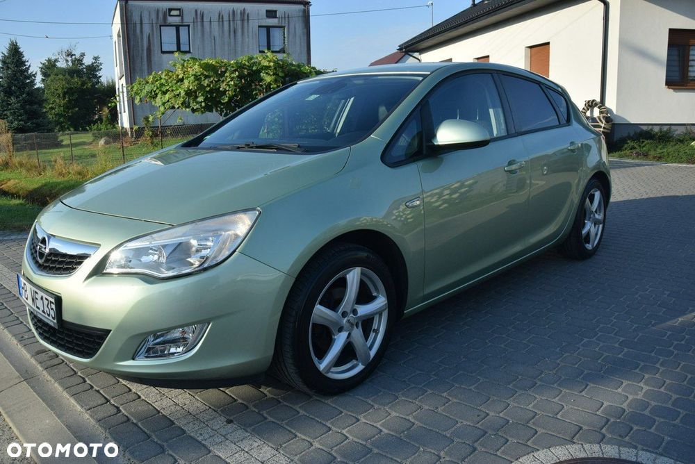 Opel Astra 1.4 Turbo Design Edition - 5