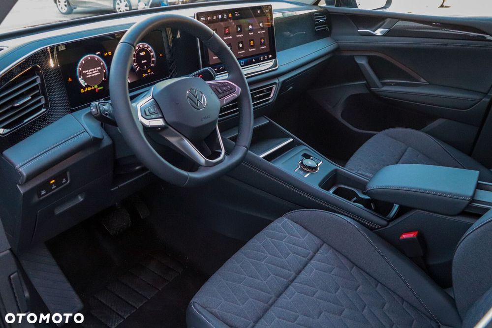 Volkswagen Tiguan - 11