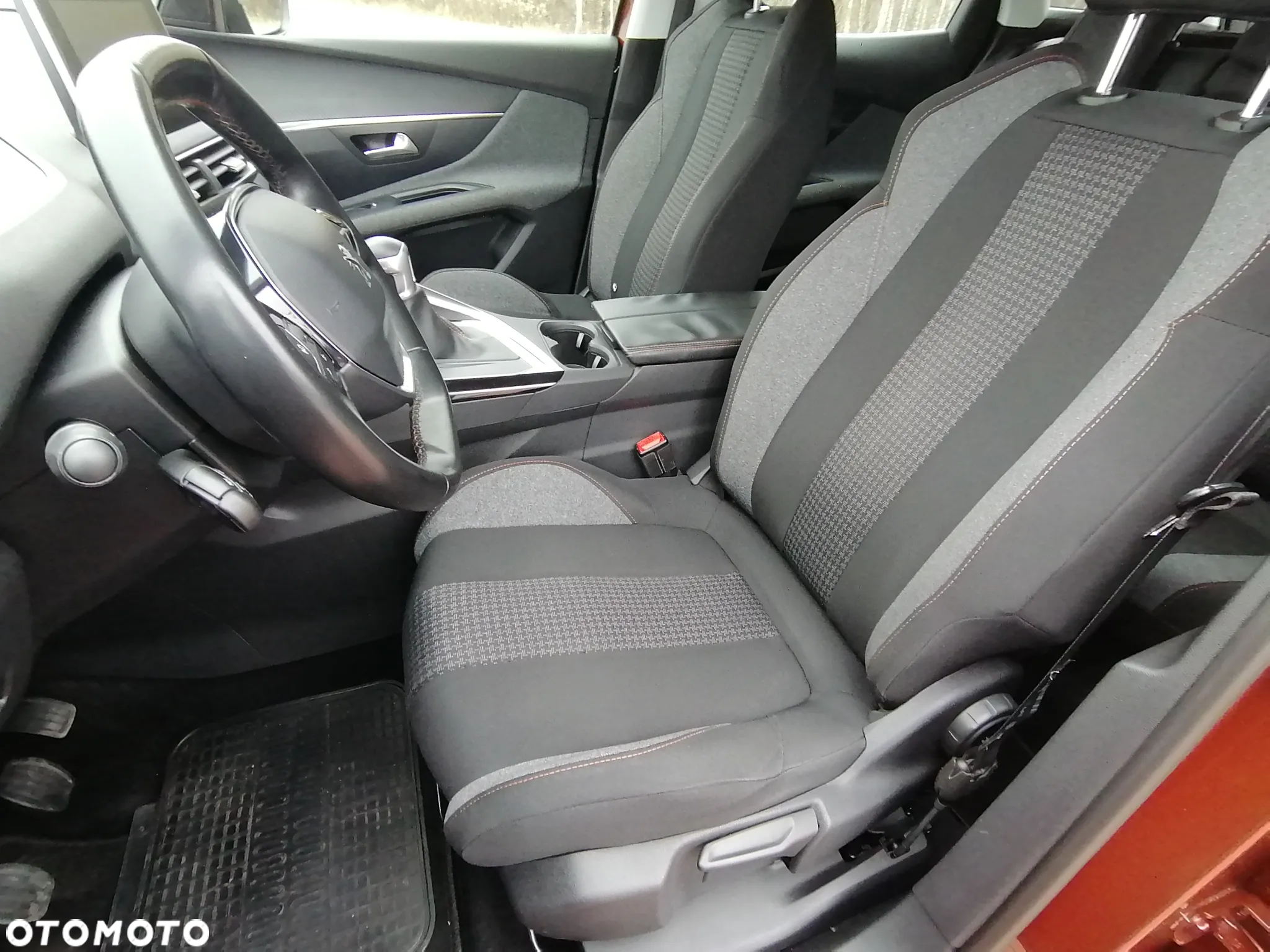 Peugeot 3008 1.6 BlueHDi Active S&S - 15