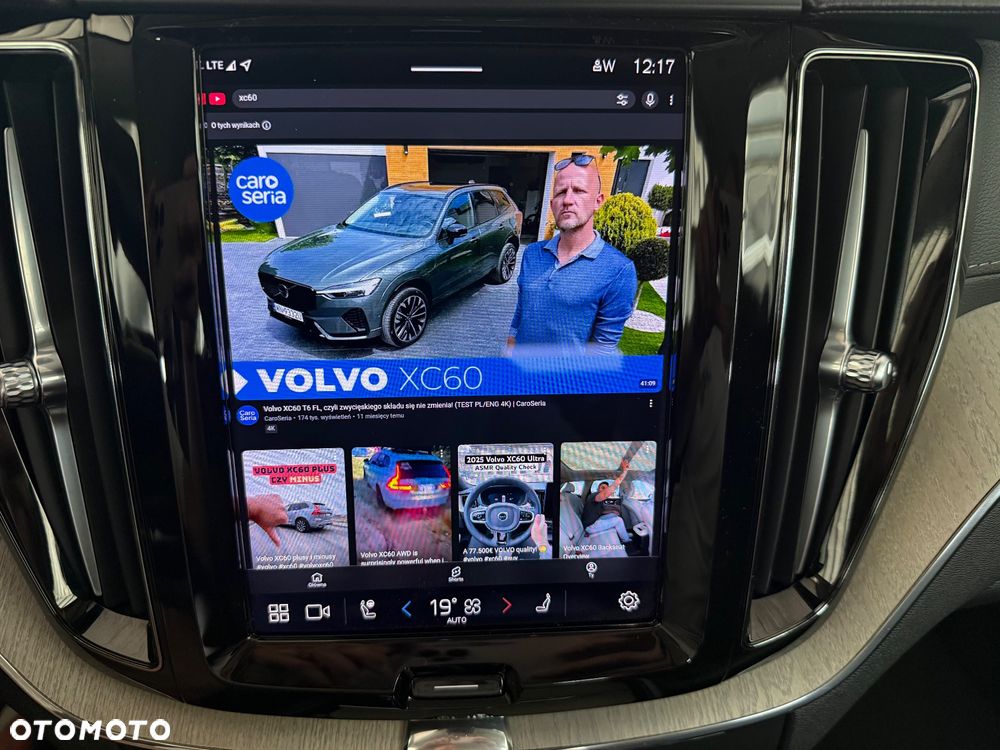 Volvo XC 60 B4 D Plus Dark - 23
