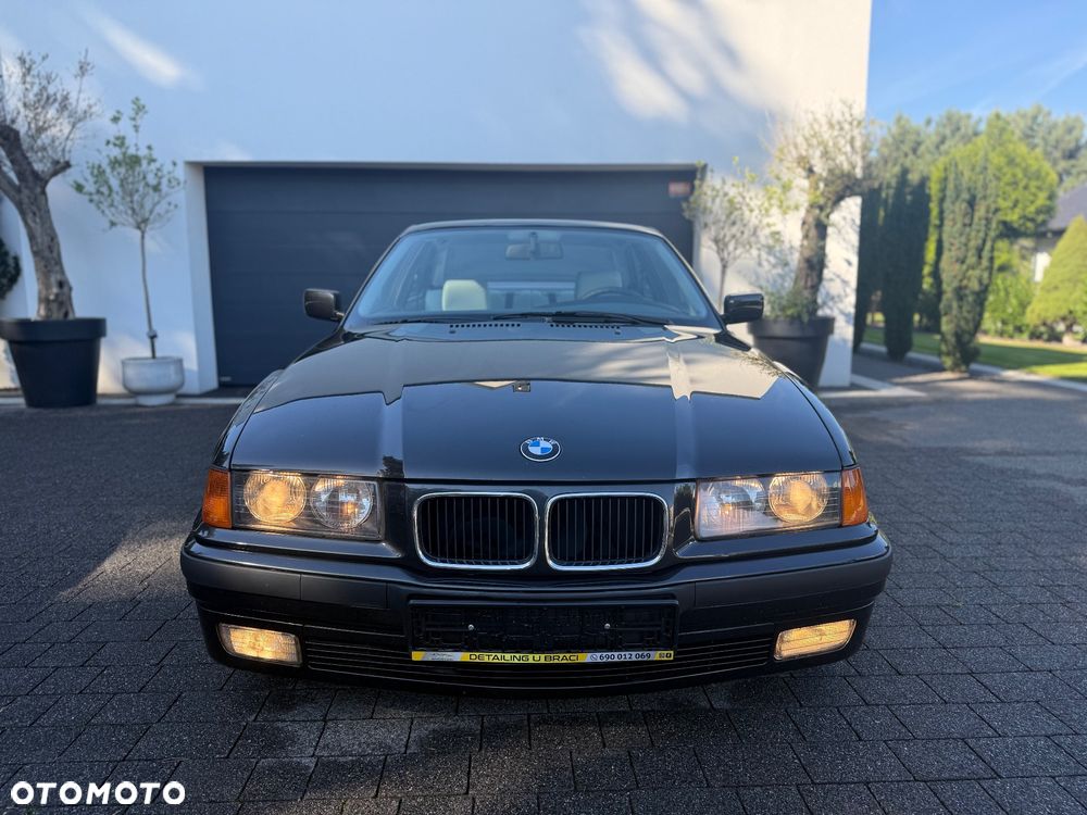 BMW Seria 3 318is - 2