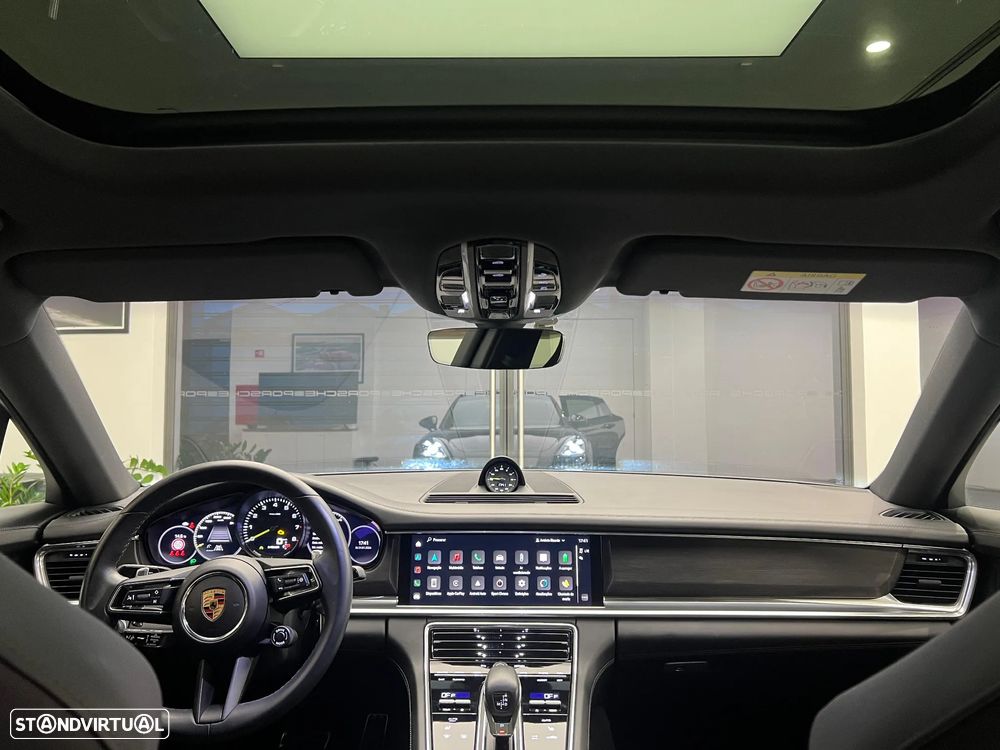 Porsche Panamera - 34