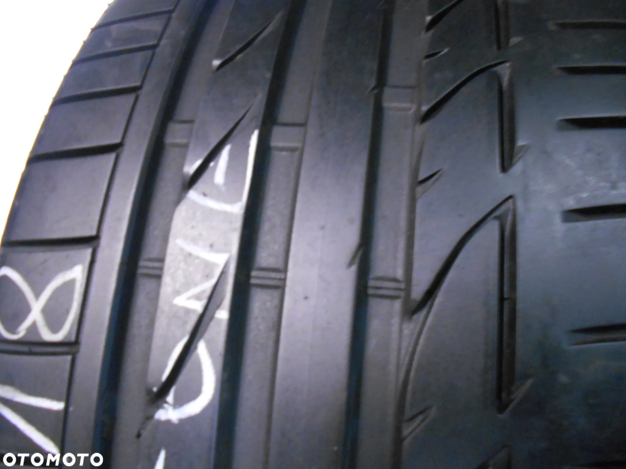 OPONA POJEDYNKA 245/35R18 BRIDGESTONE POTENZA S001 RFT RSC DOT 1722 8MM - 2
