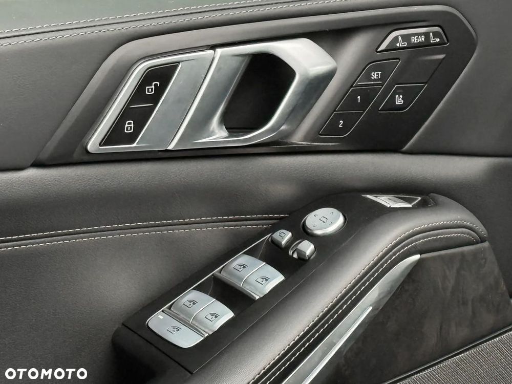 BMW X7 - 17