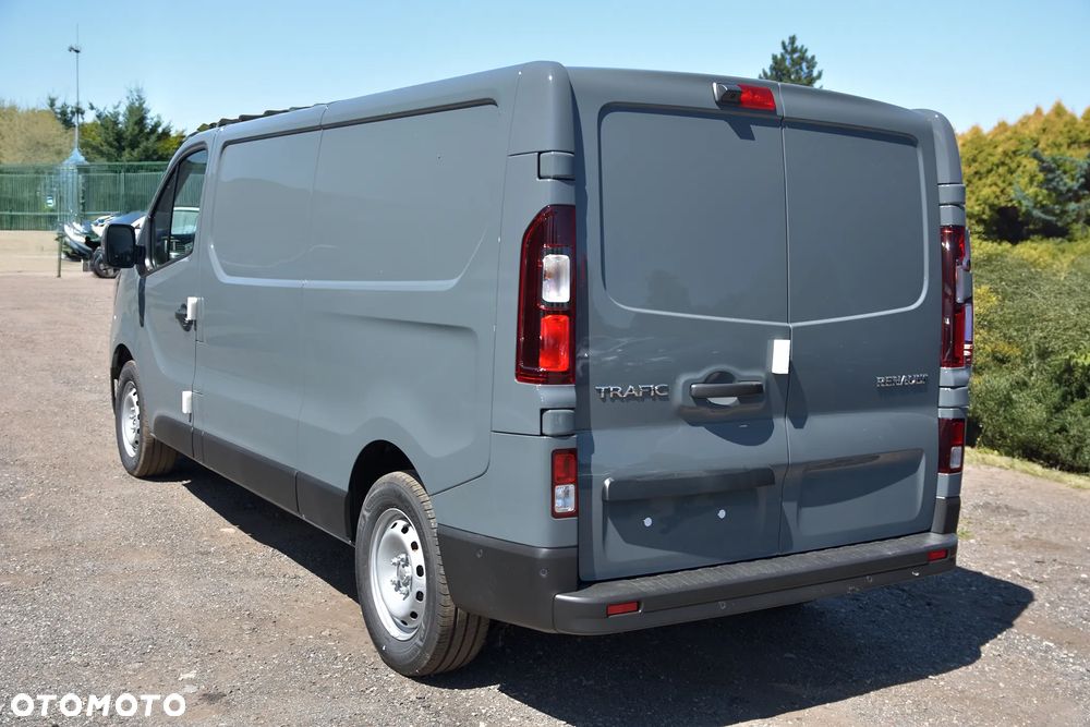 Renault Trafic L2H1 2.0 130KM - 4