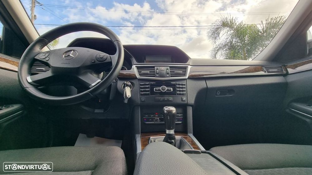 Mercedes-Benz E 220 CDi Elegance BE 136g - 31