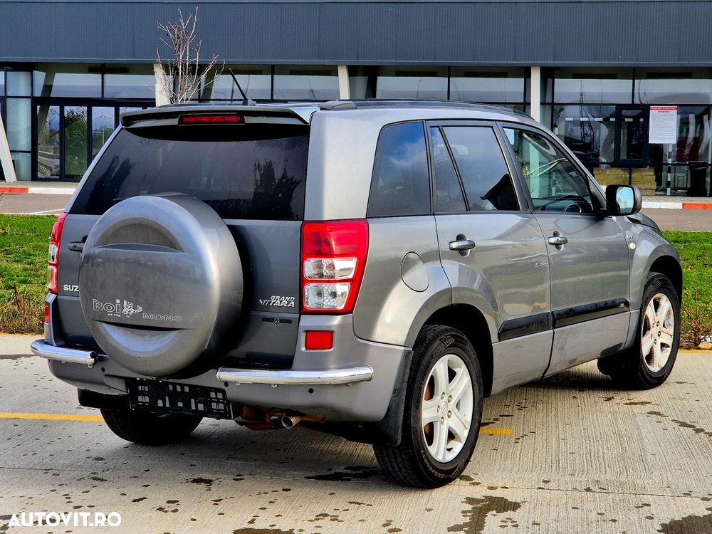 Suzuki Grand Vitara 1.9 DDiS Club DPF Family - 17