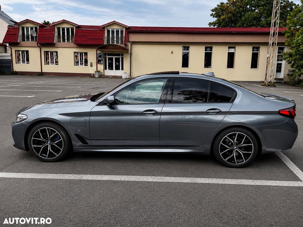 BMW Seria 5 530e xDrive Aut. M Sport Edition - 7