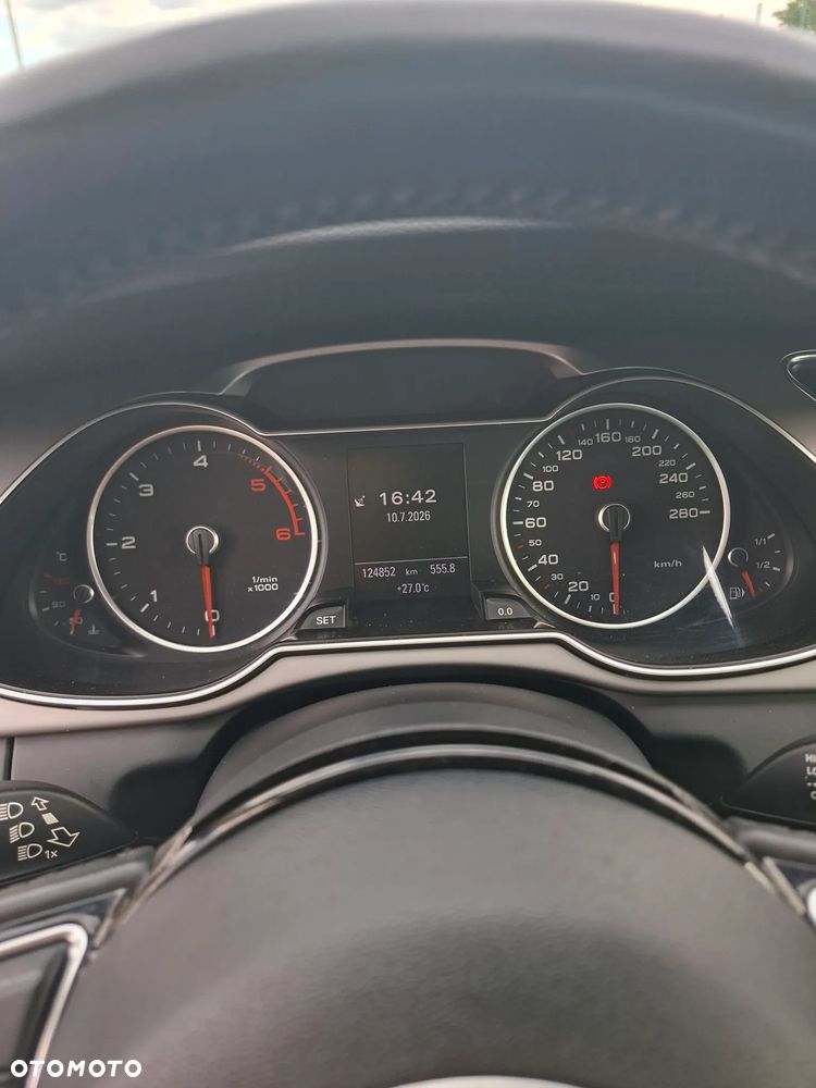 Audi A4 Limousine - 8