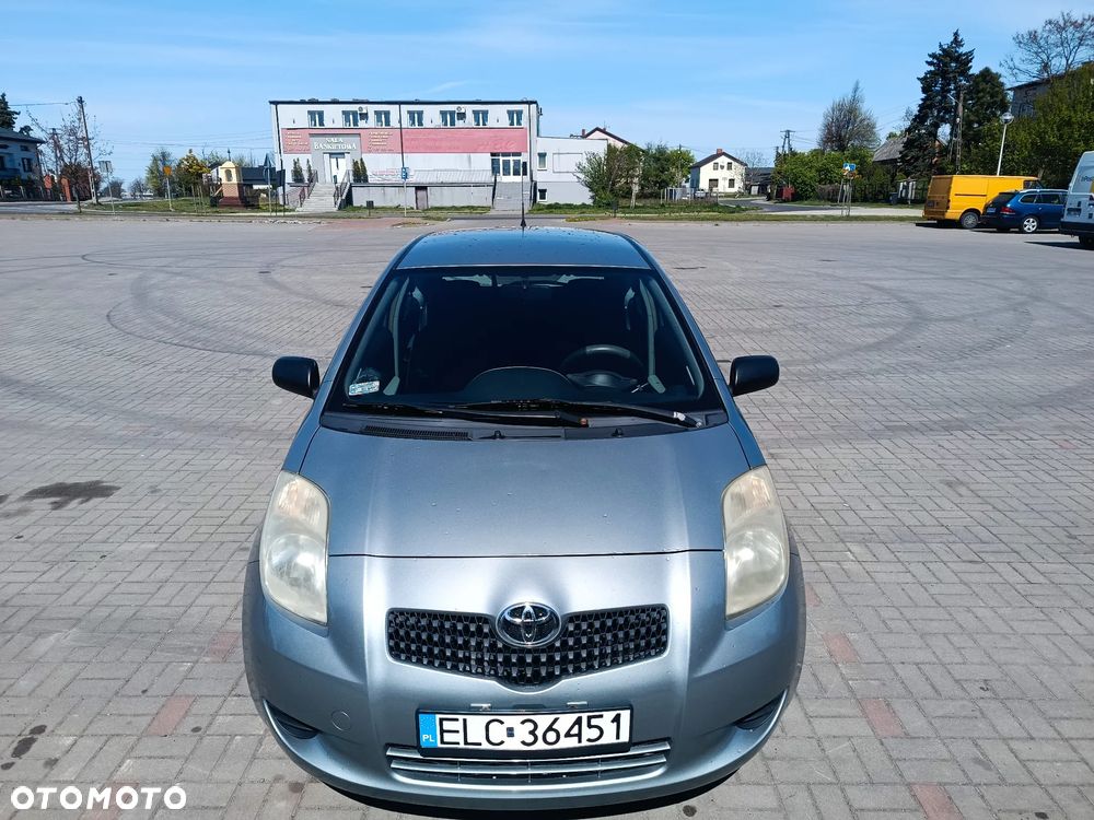 Toyota Yaris 1.0 VVT-i - 1