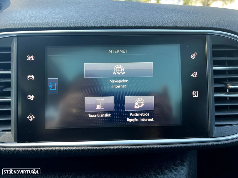 Peugeot 308 SW BlueHDi 120 EAT6 Stop & Start Allure - 15