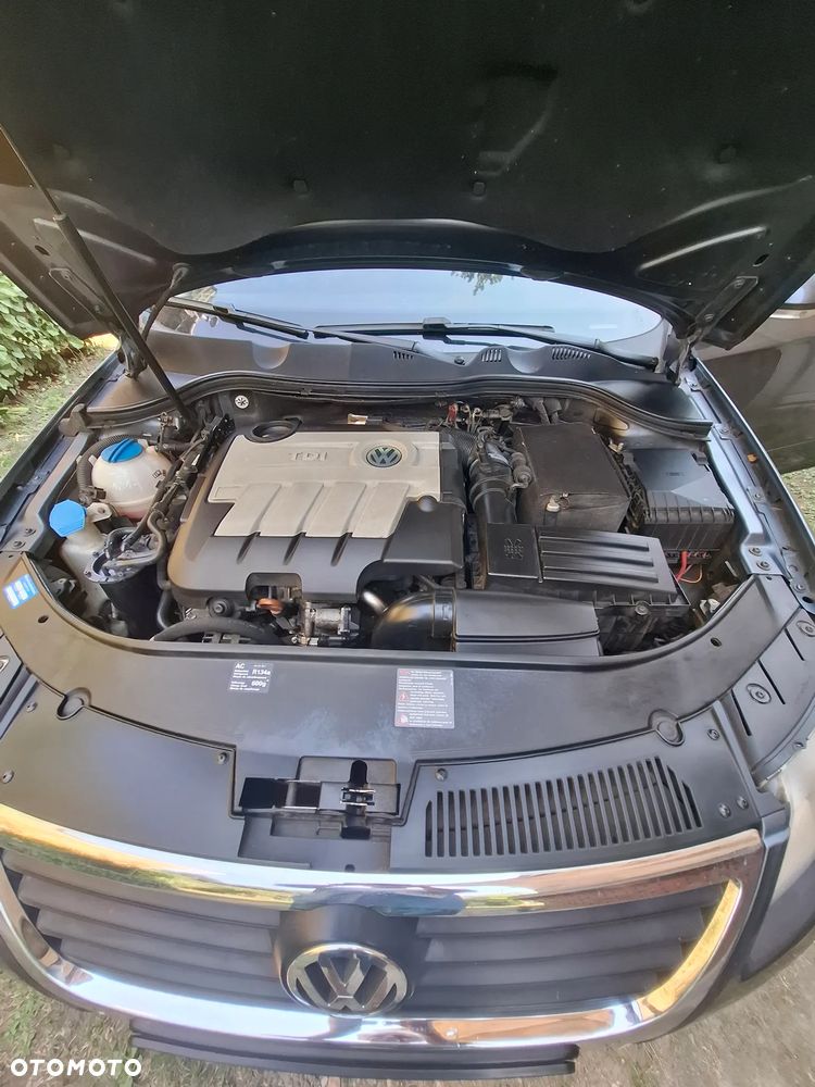 Volkswagen Passat 2.0 TDI DPF Trendline DSG - 9