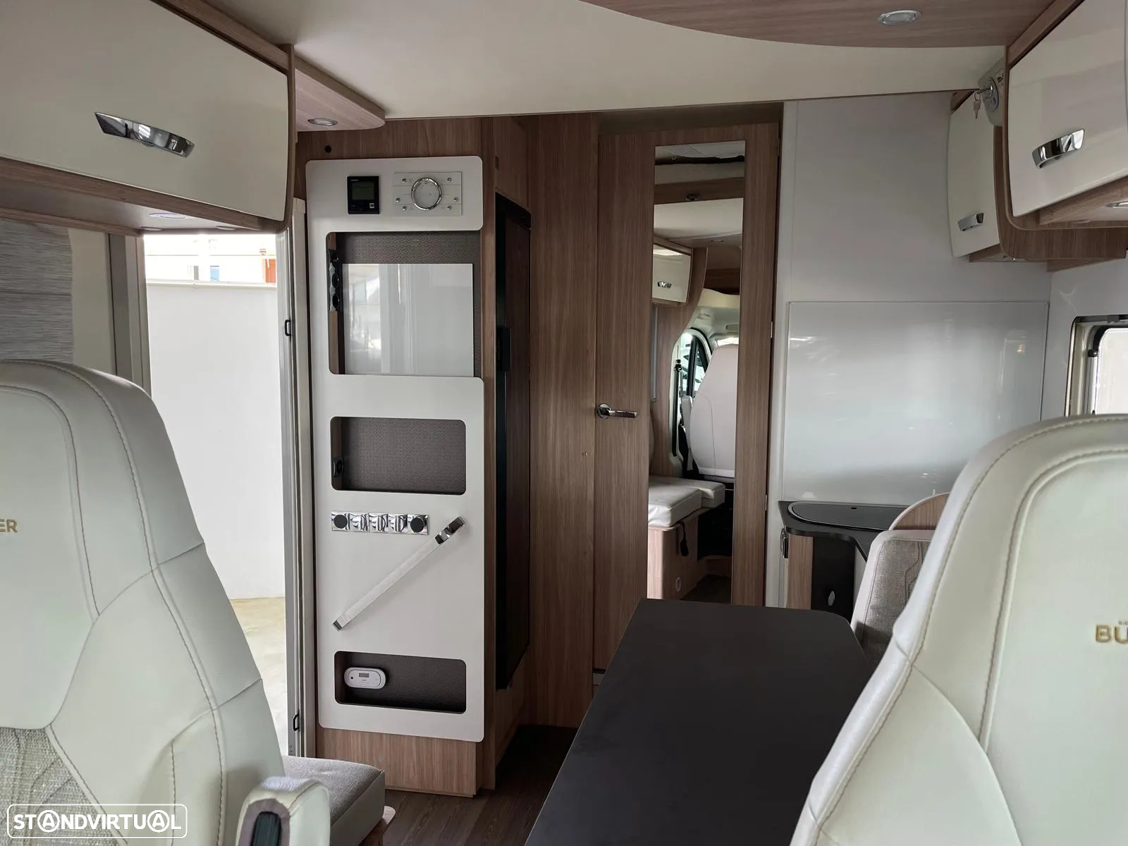 Burstner Lyseo Time Fidelity - Autocaravana c/Camas Central e Elevatória - 24