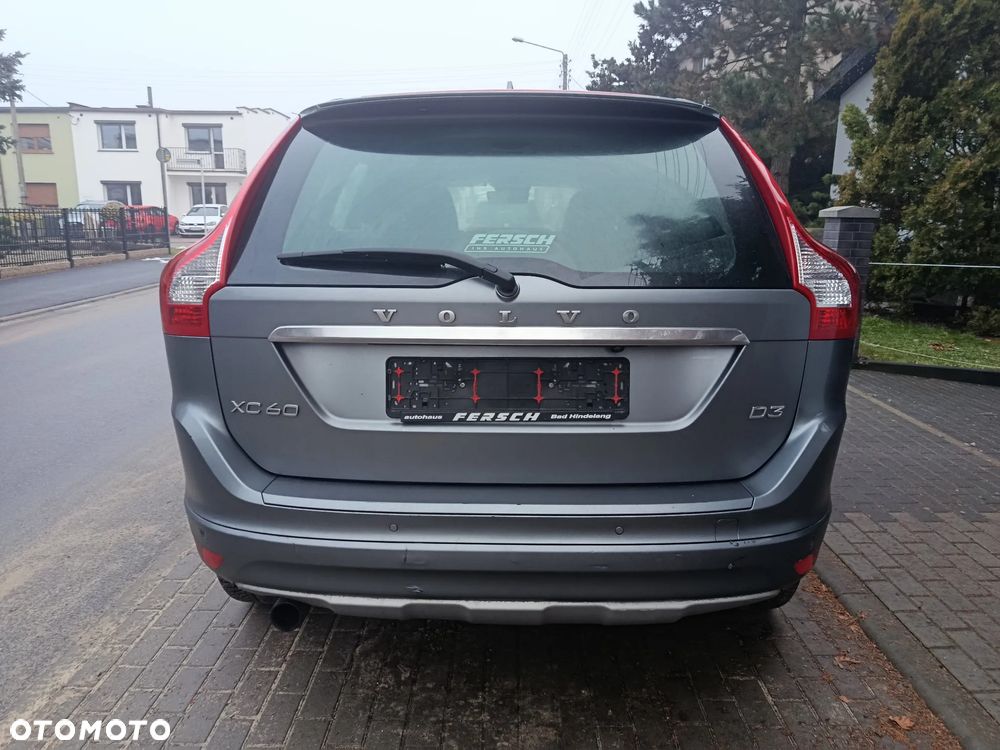 Volvo XC 60 D3 Geartronic Momentum - 24
