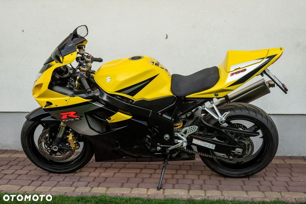 Suzuki GSX-R - 10