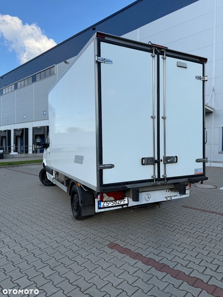Mercedes-Benz Sprinter - 6