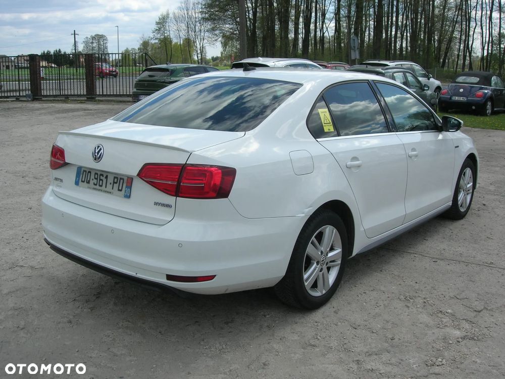 Volkswagen Jetta Hybrid - 6