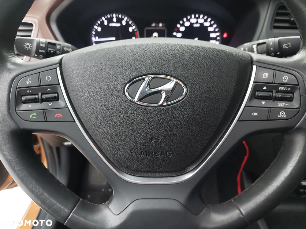 Hyundai i20 1.4 YES Gold - 20