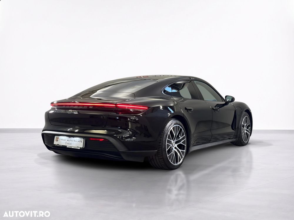 Porsche Taycan - 5