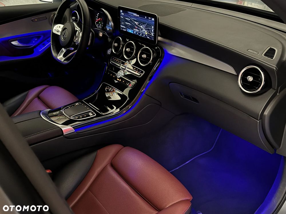 Mercedes-Benz GLC 220 d 4Matic 9G-TRONIC AMG Line Plus - 9