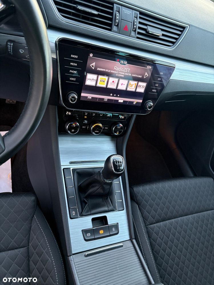 Skoda Superb 2.0 TDI Style - 21
