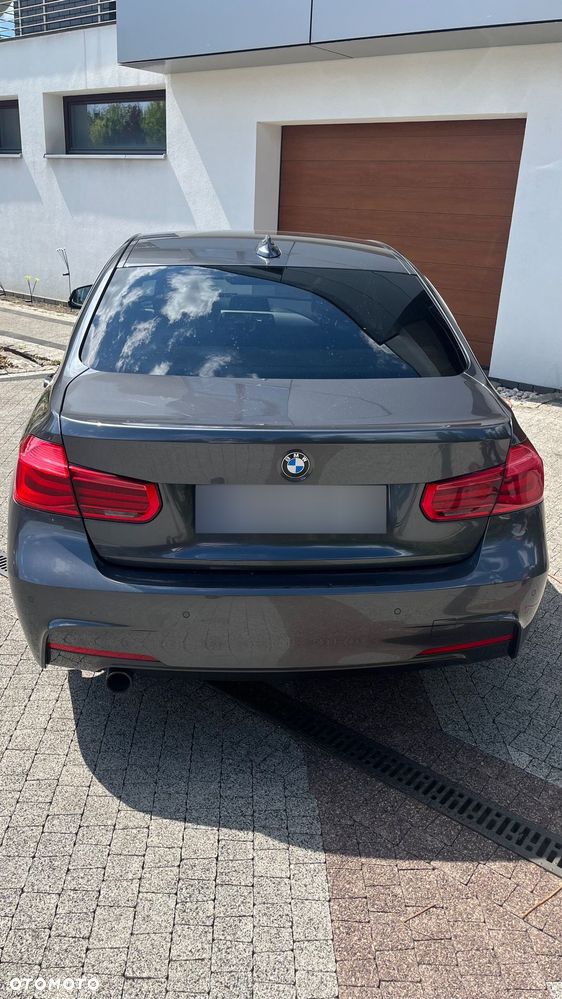 BMW Seria 3 318i M Sport - 4