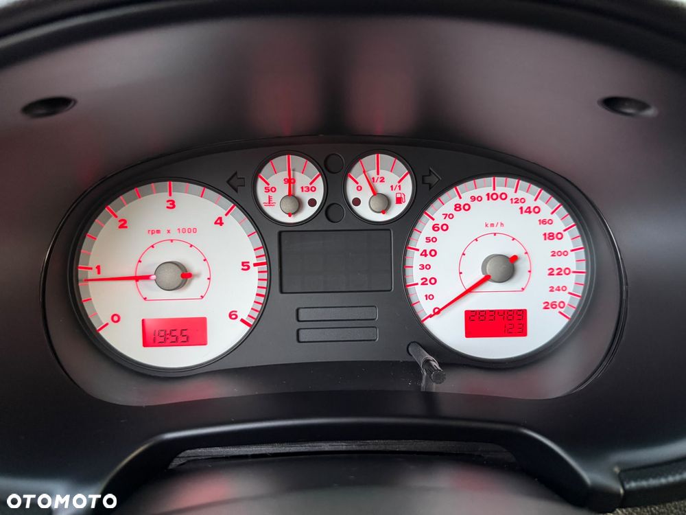 Seat Leon 1.9 TDI 150 Sport - 38