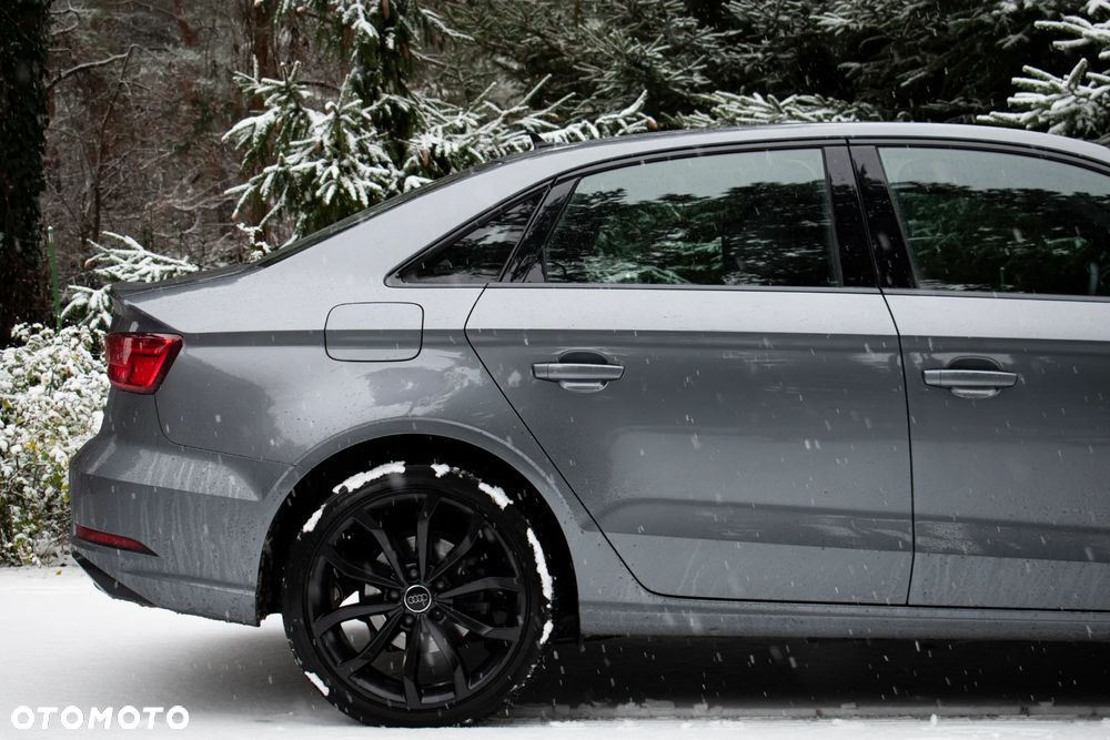 Audi A3 Limousine 2.0 TFSI quattro S tronic design - 5