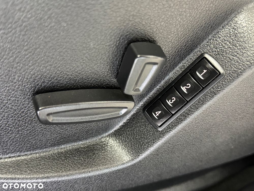 Ford S-Max 2.0 TDCi DPF Titanium X - 20