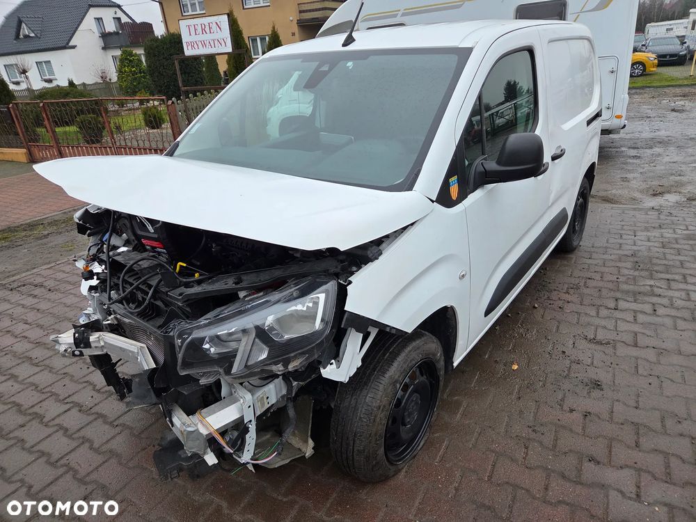Peugeot PARTNER 1.2i 131KM - 5
