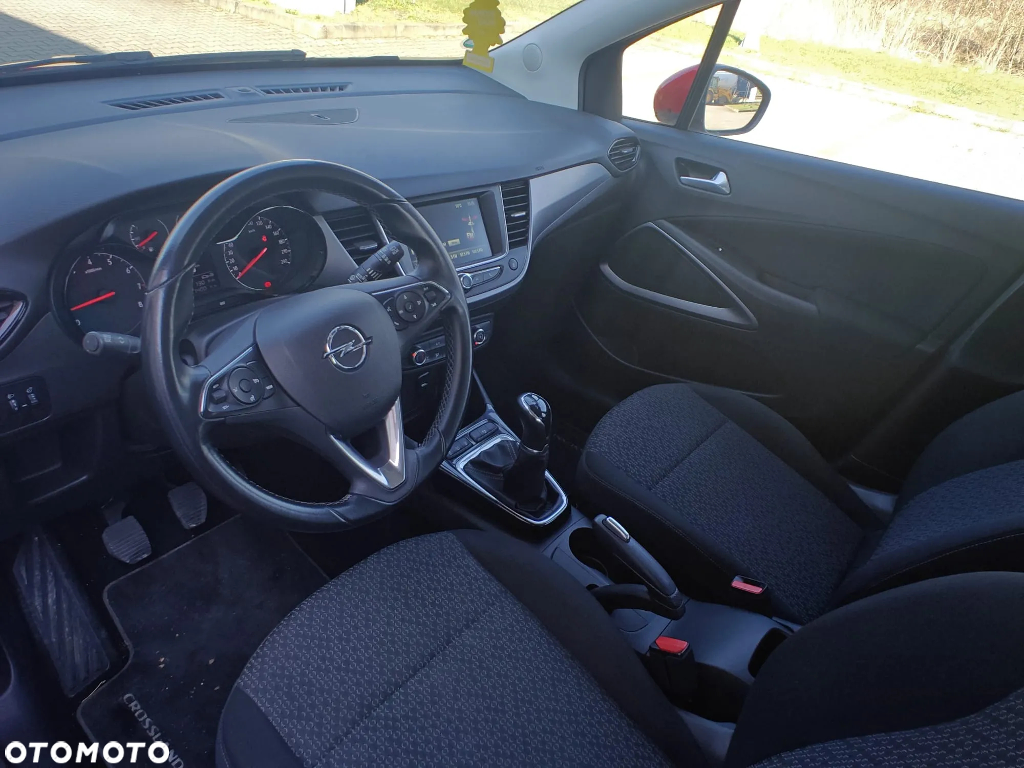 Opel Crossland X - 20