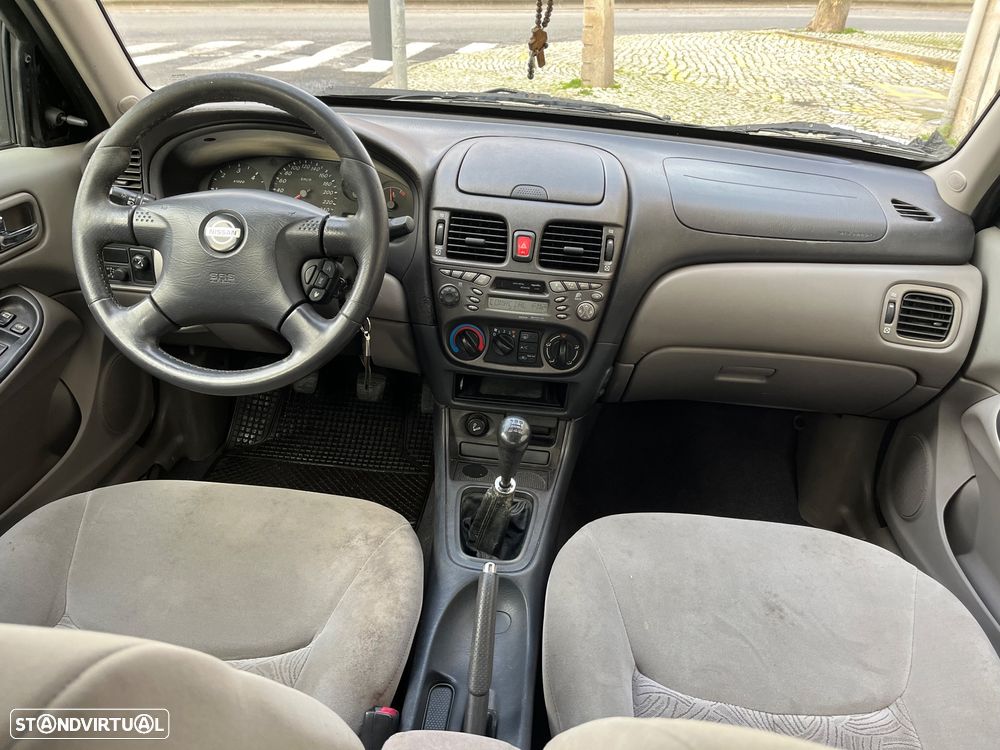 Nissan Almera 2.2 Di Luxury AC - 6