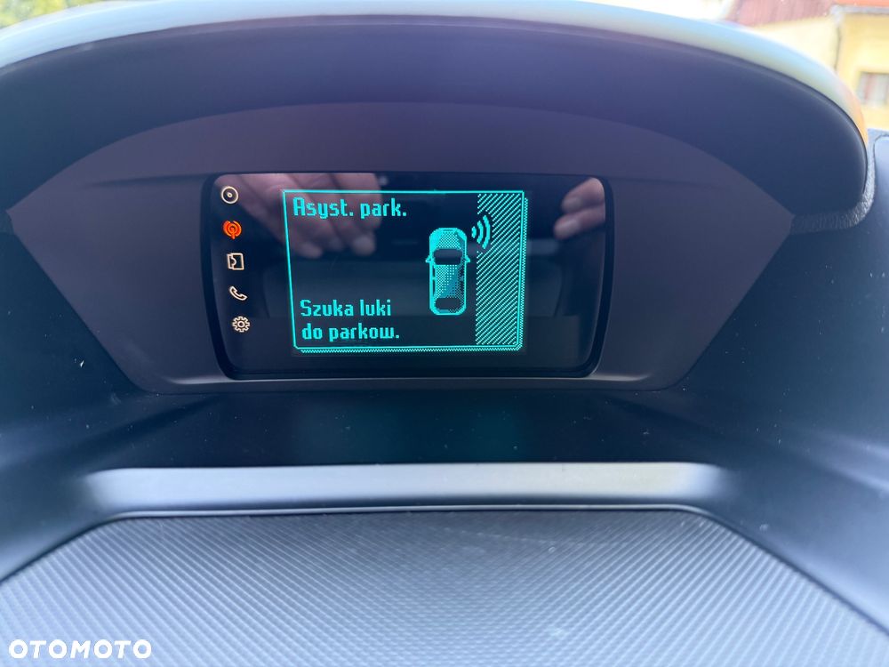 Ford Kuga 1.5 EcoBoost 2x4 Titanium - 23