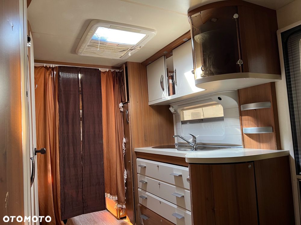 Hobby PREMIUM 610 2013r. I inne Fendt DIAMANT 590 i LMC kondor 650 i Caravelair PRESTIGE 610 i Dethlefs EMOTION 700 i Tabbert VIVALDI 450 i Caravelair RUBIS 395 - 20