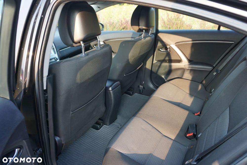 Toyota Avensis 1.8 Premium MS - 5