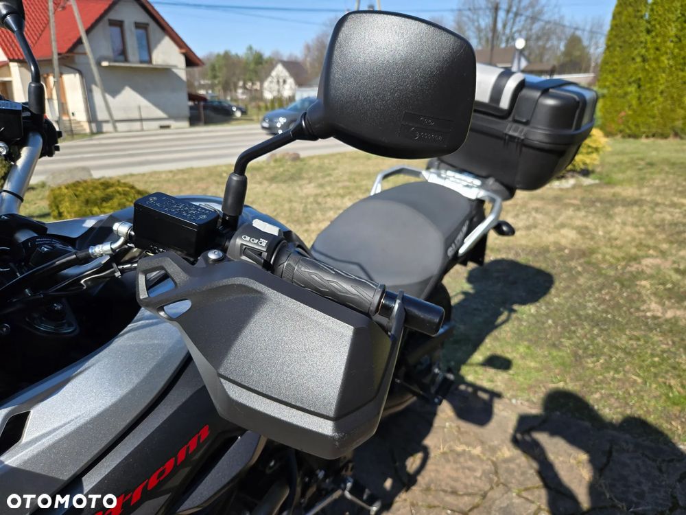 Suzuki V-STROM - 24