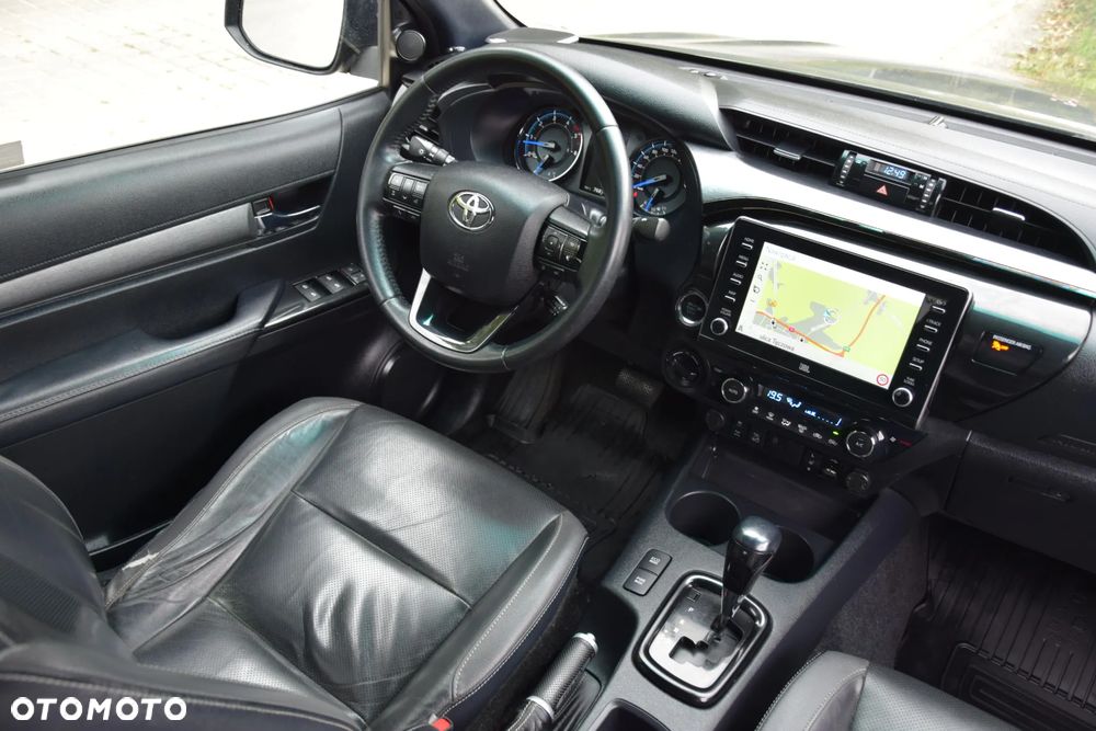 Toyota Hilux 2.8 D-4D Double Cab Invincible 4x4 - 10
