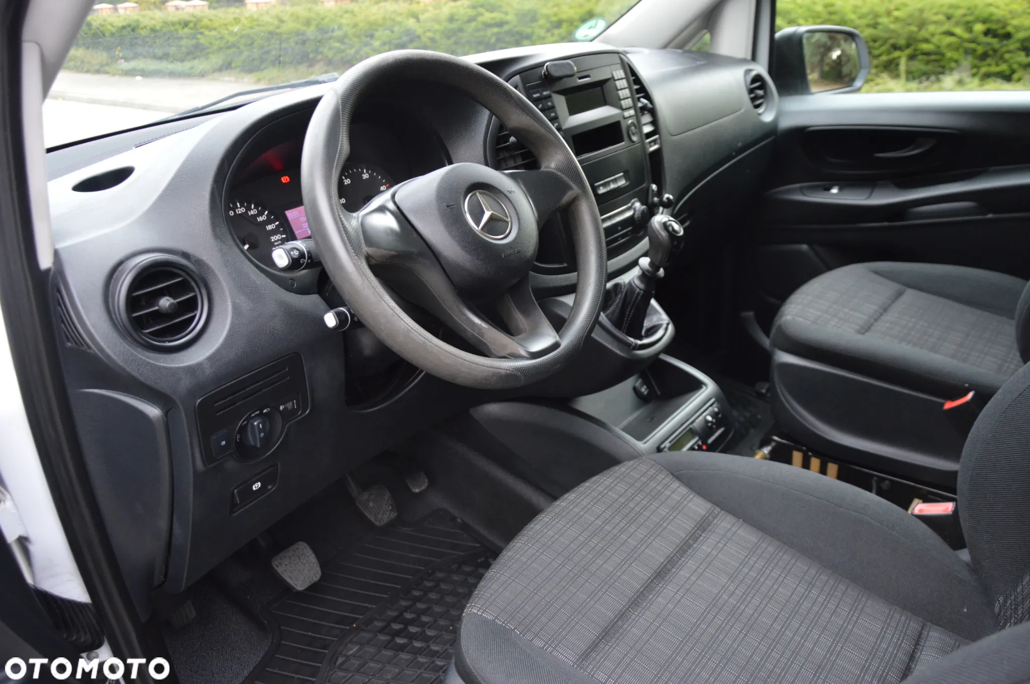 Mercedes-Benz VITO - 16
