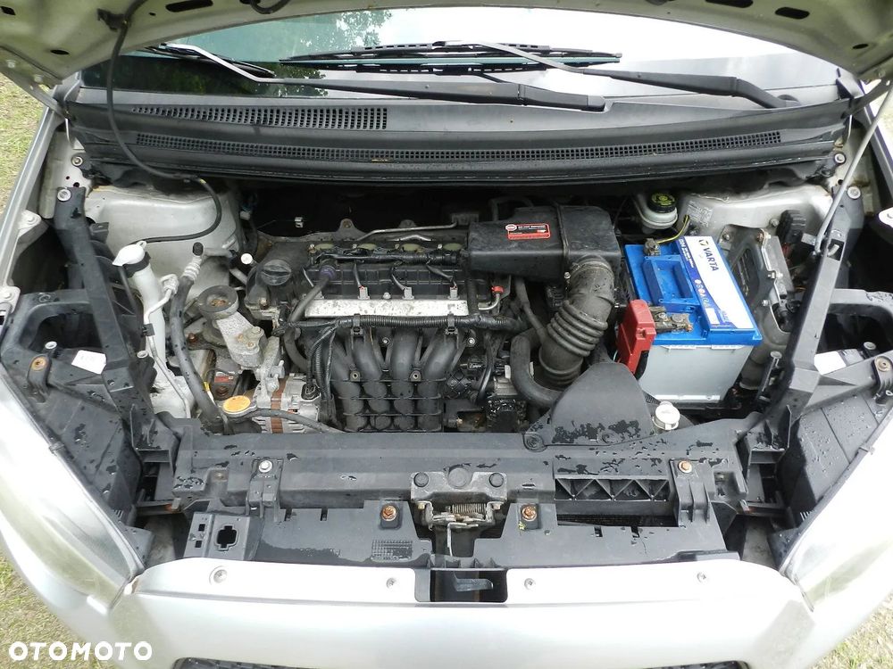 Mitsubishi Colt - 15