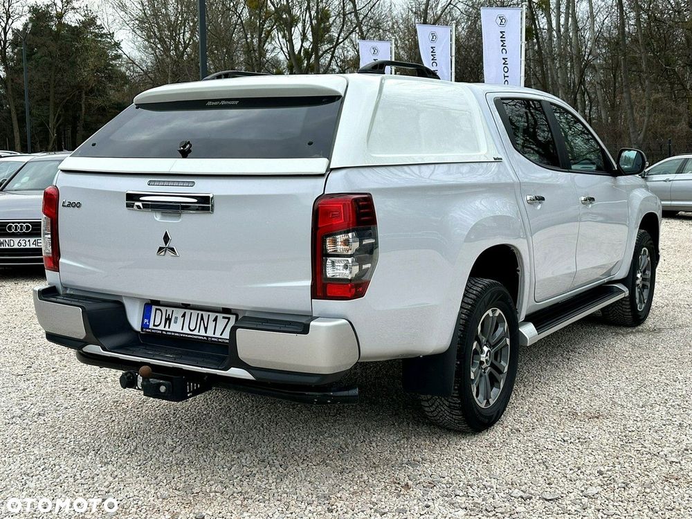 Mitsubishi L200 2.2 d DC Instyle Plus - 8