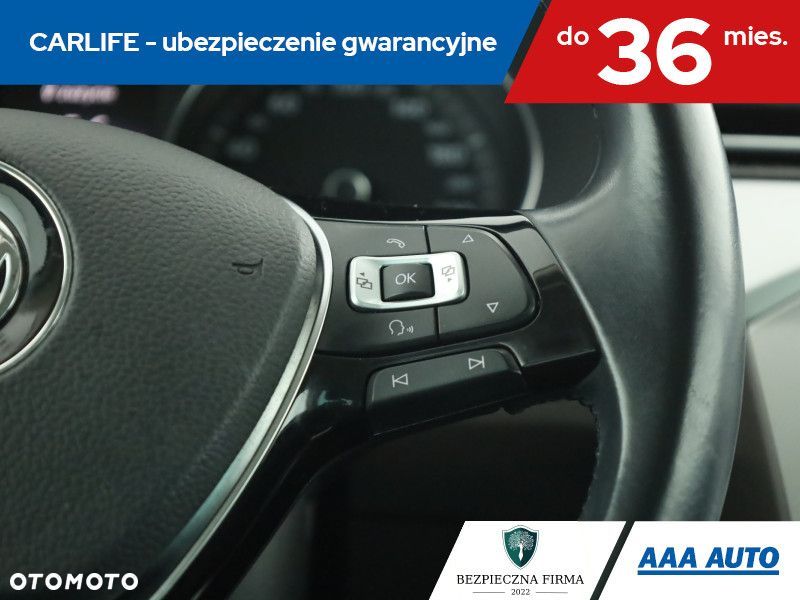 Volkswagen Passat - 18