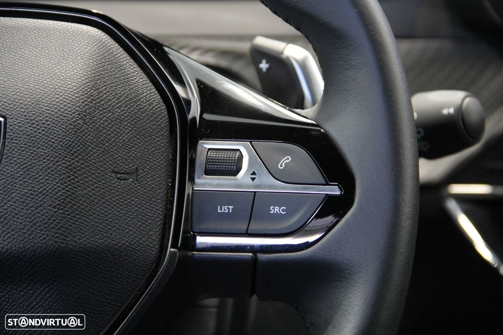 Peugeot 2008 1.2 Hybrid Allure e-DCS6 - 11